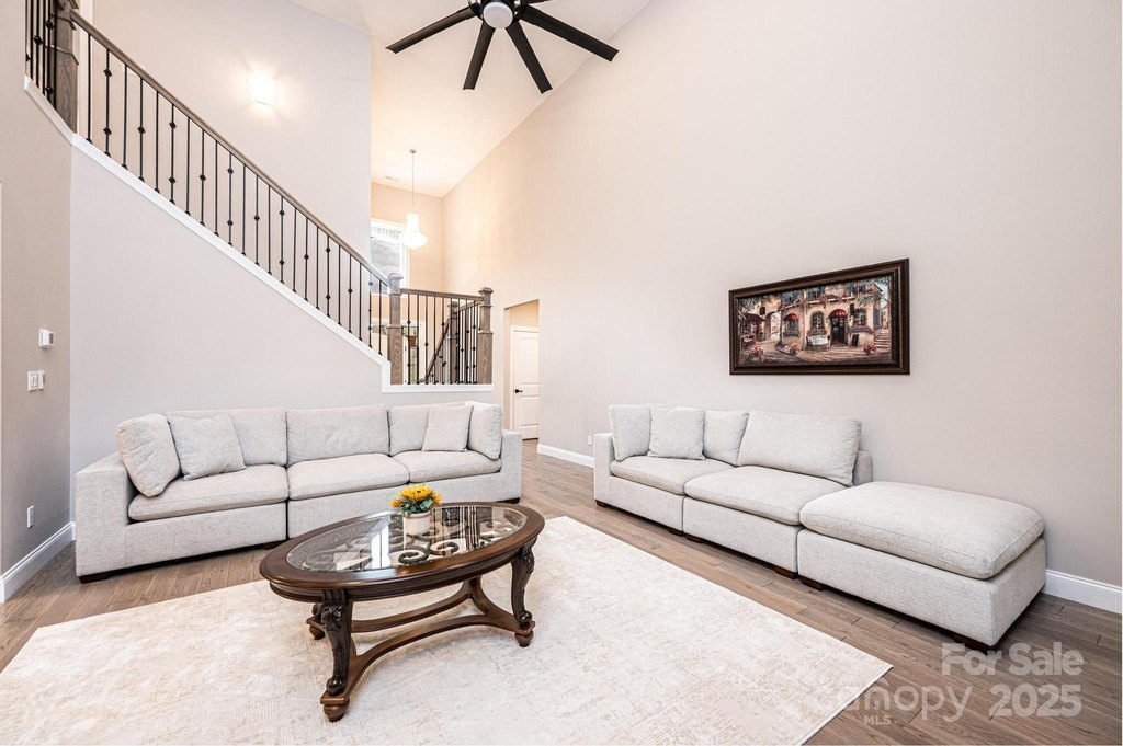 Granite Falls, North Carolina, 28630, United States, 5 Bedrooms Bedrooms, ,4 BathroomsBathrooms,Residential,Forsale,1934925