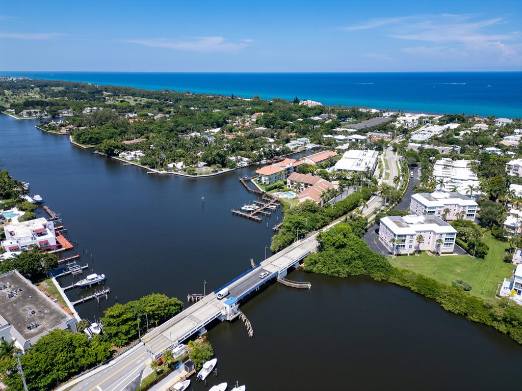 Delray Beach, Florida, 33483, United States, 3 Bedrooms Bedrooms, ,2.5 BathroomsBathrooms,Residential,Forsale,1929734