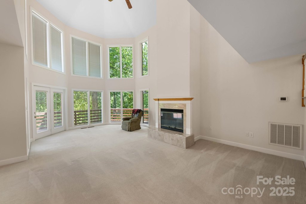 Tega Cay, South Carolina, 29708, United States, 4 Bedrooms Bedrooms, ,3.5 BathroomsBathrooms,Residential,Forsale,1934924
