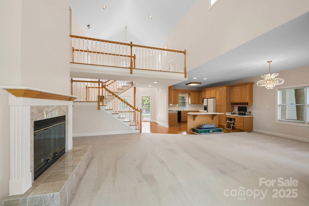 Tega Cay, South Carolina, 29708, United States, 4 Bedrooms Bedrooms, ,3.5 BathroomsBathrooms,Residential,Forsale,1934924