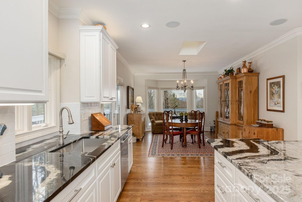 Flat Rock, North Carolina, 28731, United States, 3 Bedrooms Bedrooms, ,4.5 BathroomsBathrooms,Residential,Forsale,1904886