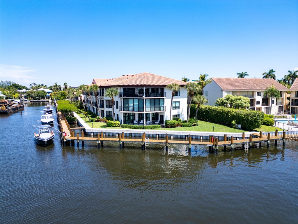 Delray Beach, Florida, 33483, United States, 3 Bedrooms Bedrooms, ,2.5 BathroomsBathrooms,Residential,Forsale,1929734