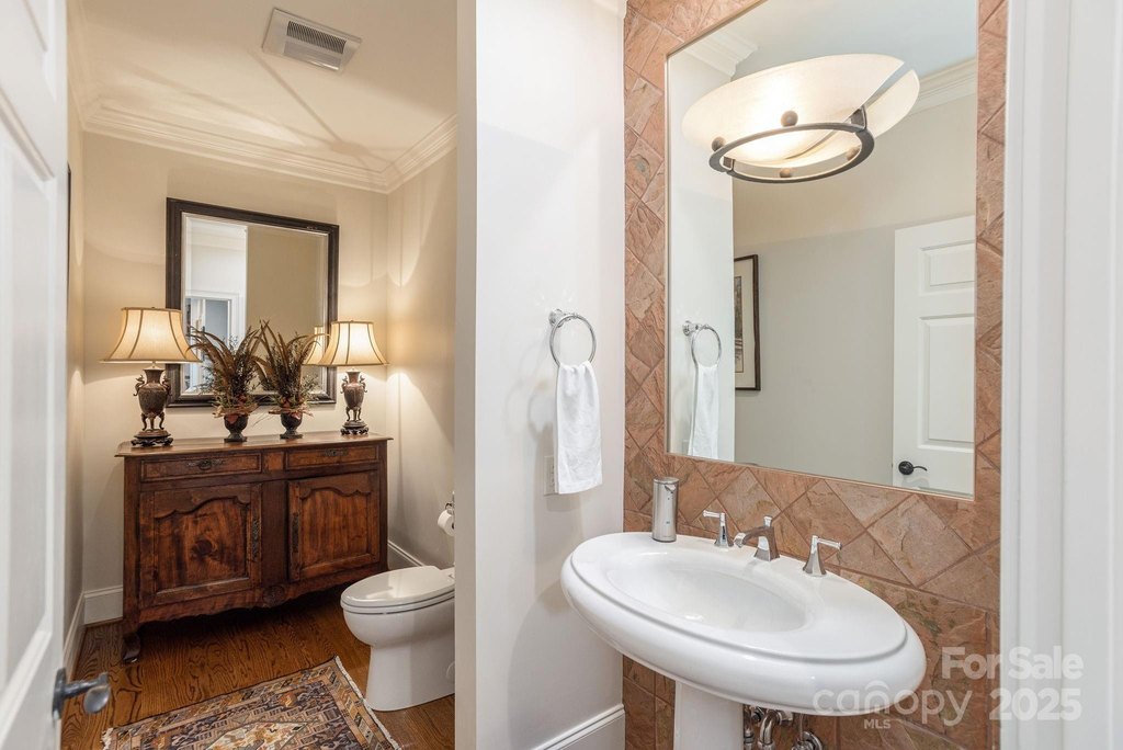 Flat Rock, North Carolina, 28731, United States, 3 Bedrooms Bedrooms, ,4.5 BathroomsBathrooms,Residential,Forsale,1904886