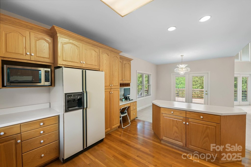 Tega Cay, South Carolina, 29708, United States, 4 Bedrooms Bedrooms, ,3.5 BathroomsBathrooms,Residential,Forsale,1934924