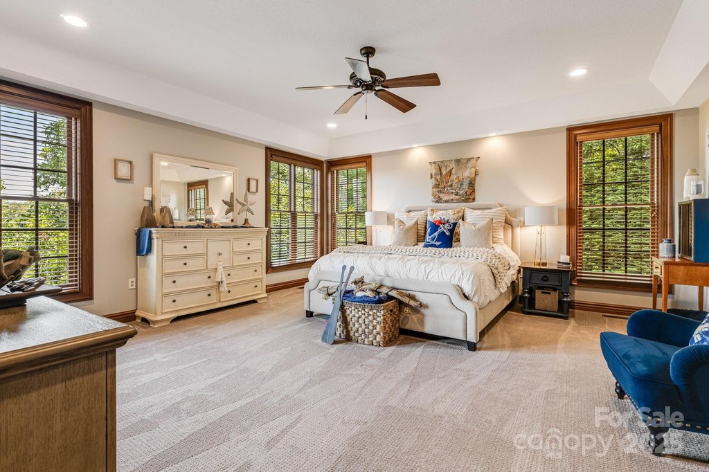 Fletcher, North Carolina, 28732, United States, 5 Bedrooms Bedrooms, ,5.5 BathroomsBathrooms,Residential,Forsale,1985904