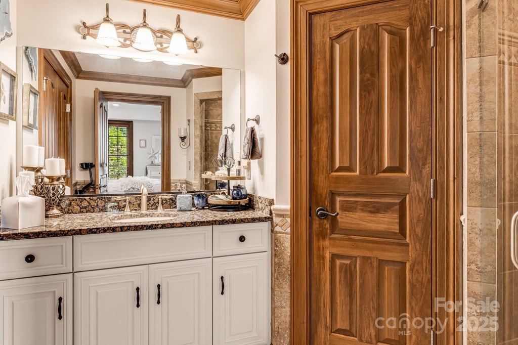 Fletcher, North Carolina, 28732, United States, 5 Bedrooms Bedrooms, ,5.5 BathroomsBathrooms,Residential,Forsale,1985904