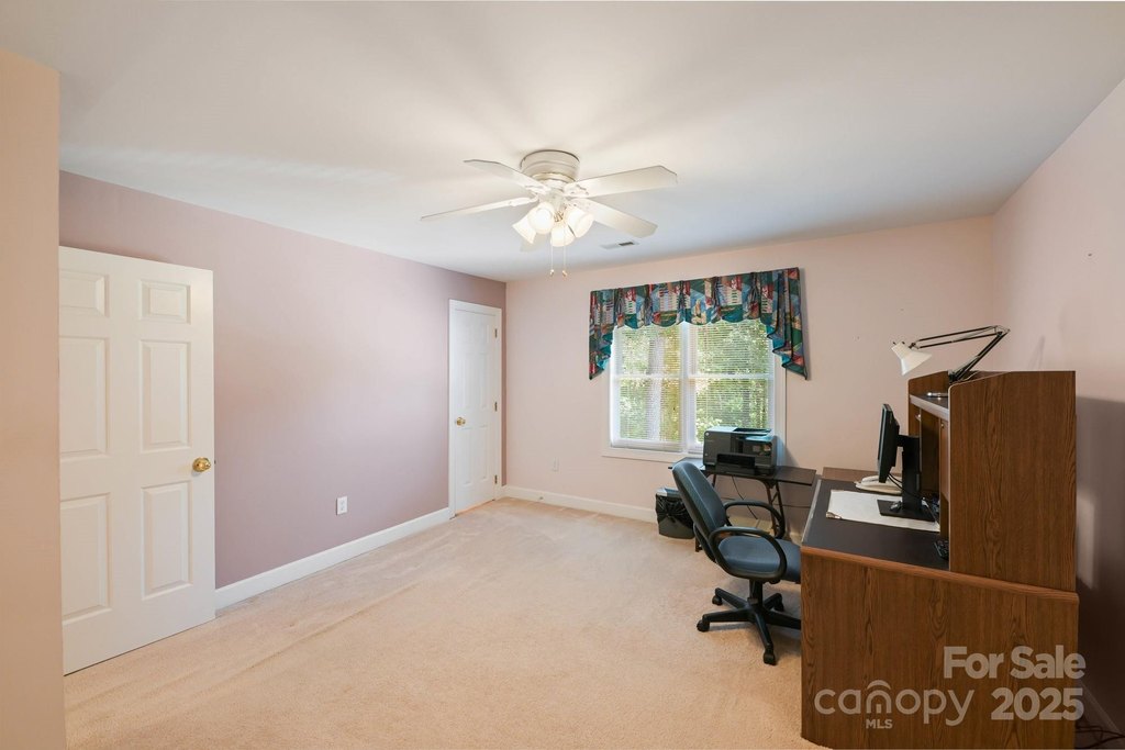 Tega Cay, South Carolina, 29708, United States, 4 Bedrooms Bedrooms, ,3.5 BathroomsBathrooms,Residential,Forsale,1934924