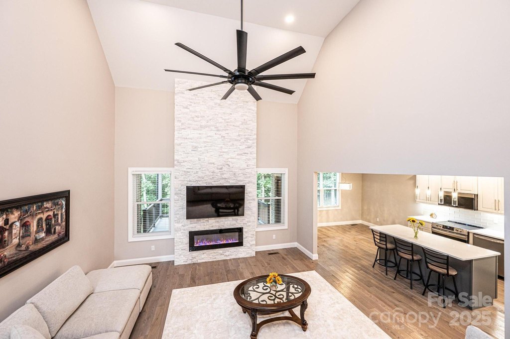 Granite Falls, North Carolina, 28630, United States, 5 Bedrooms Bedrooms, ,4 BathroomsBathrooms,Residential,Forsale,1934925