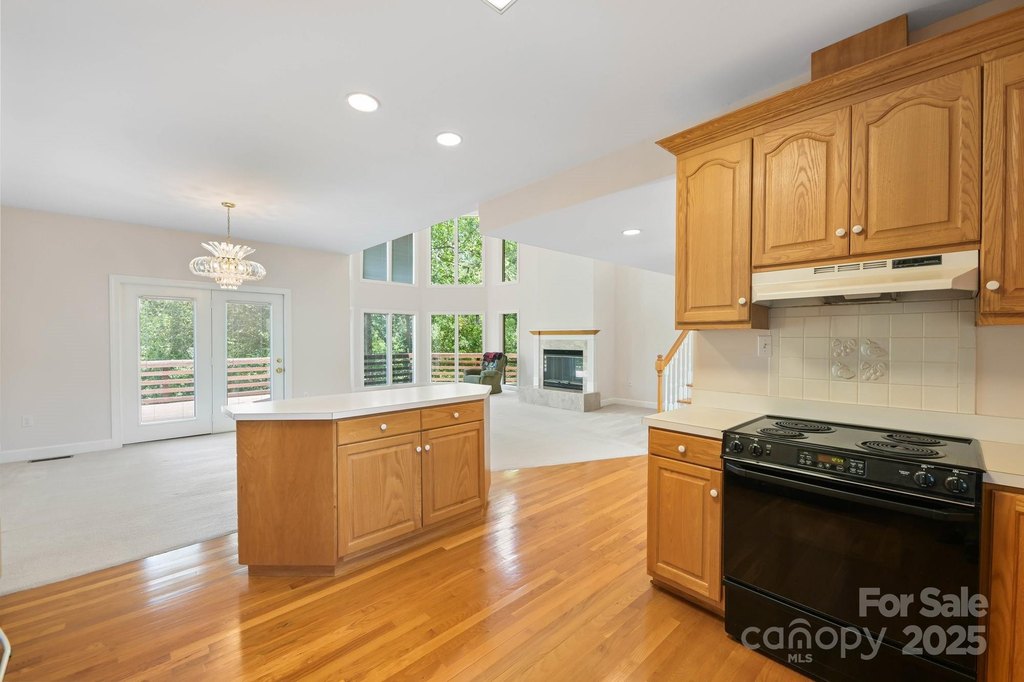 Tega Cay, South Carolina, 29708, United States, 4 Bedrooms Bedrooms, ,3.5 BathroomsBathrooms,Residential,Forsale,1934924