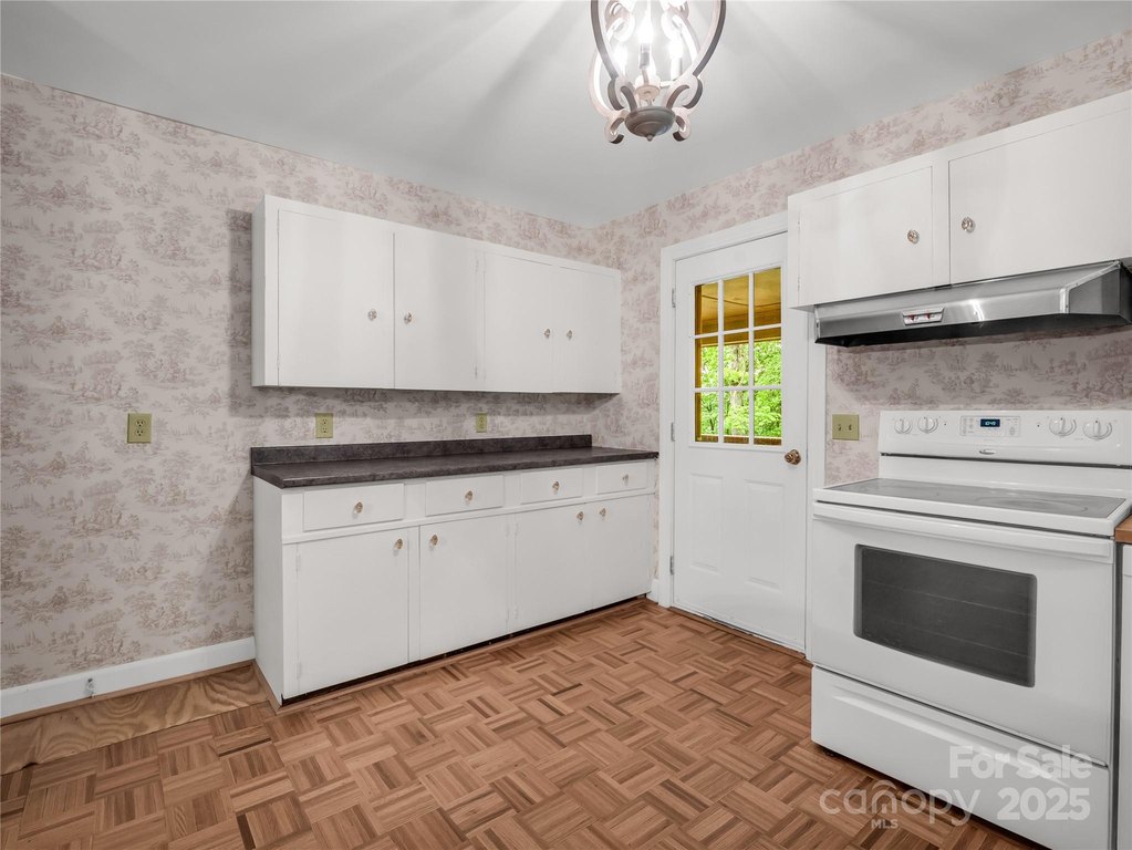 Columbus, North Carolina, 28722, United States, 3 Bedrooms Bedrooms, ,2.5 BathroomsBathrooms,Residential,Forsale,1985986