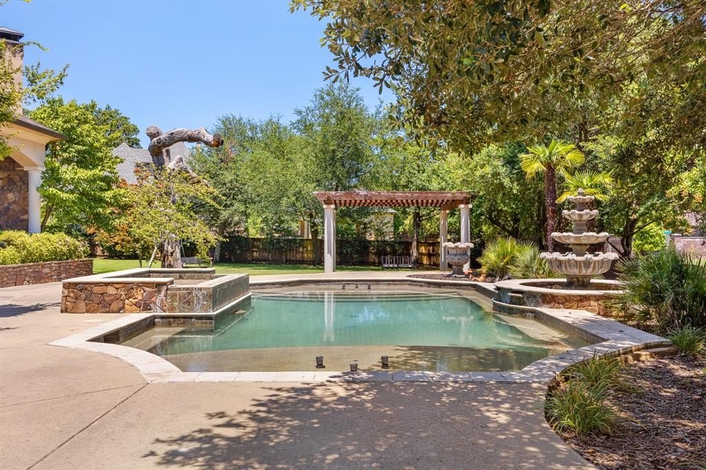 Tyler, Texas, 75703, United States, 4 Bedrooms Bedrooms, ,4.5 BathroomsBathrooms,Residential,Forsale,2008407