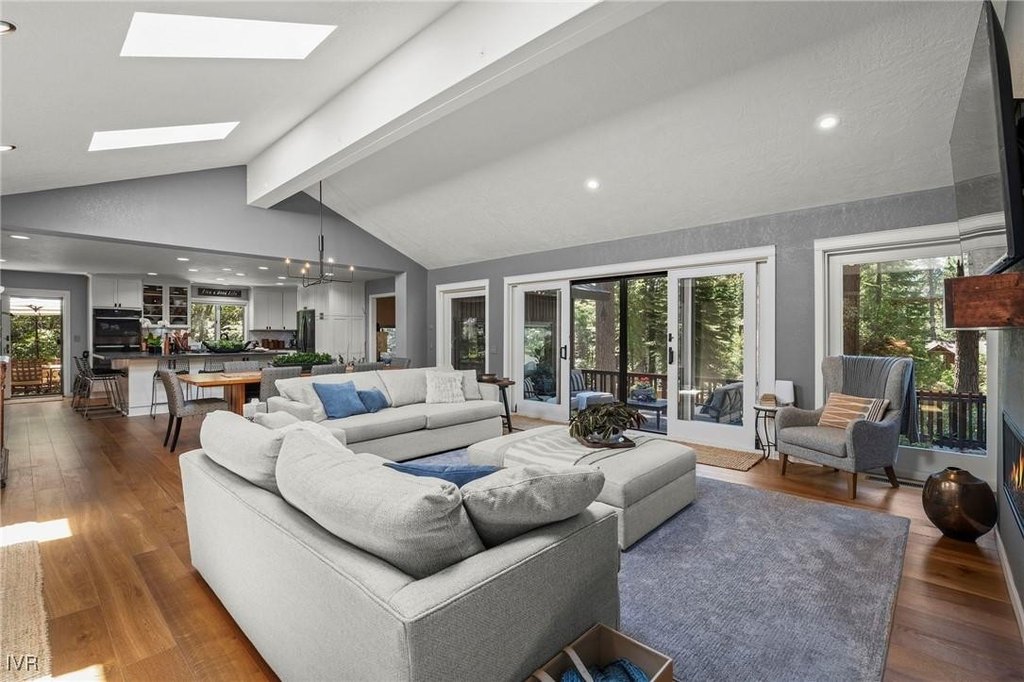 Incline Village, Nevada, 89451, United States, 4 Bedrooms Bedrooms, ,3.5 BathroomsBathrooms,Residential,Forsale,1973577