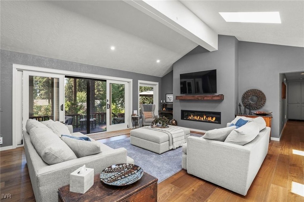 Incline Village, Nevada, 89451, United States, 4 Bedrooms Bedrooms, ,3.5 BathroomsBathrooms,Residential,Forsale,1973577