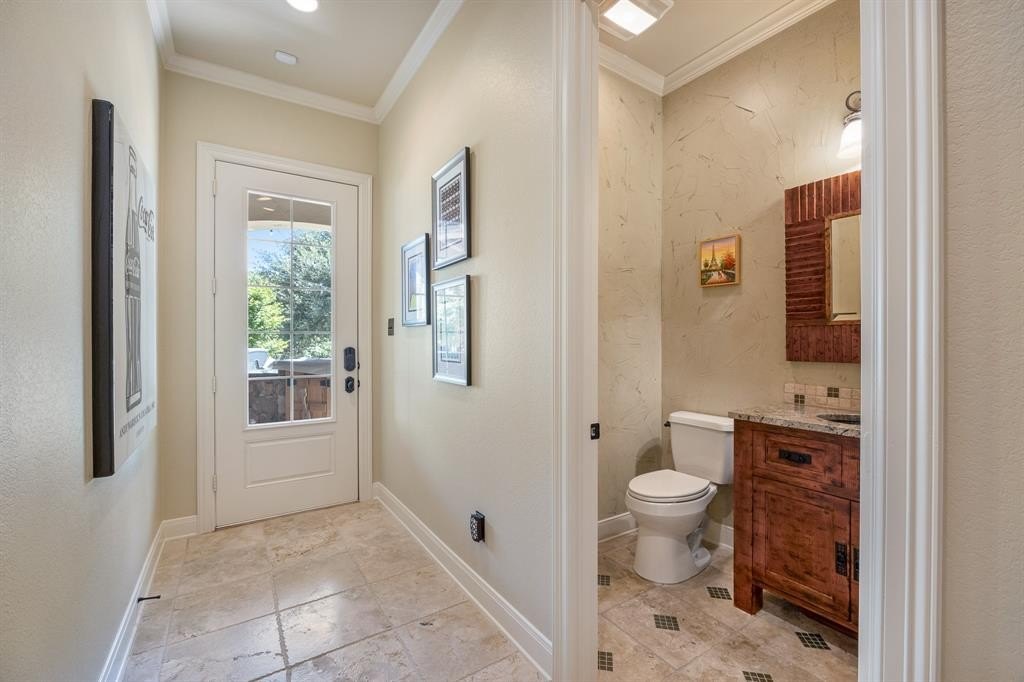 Tyler, Texas, 75703, United States, 4 Bedrooms Bedrooms, ,4.5 BathroomsBathrooms,Residential,Forsale,2008407