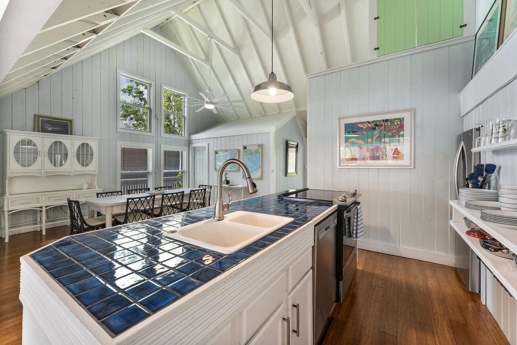 Plantation Key, Florida, 33036, United States, 4 Bedrooms Bedrooms, ,3 BathroomsBathrooms,Residential,Forsale,1971973