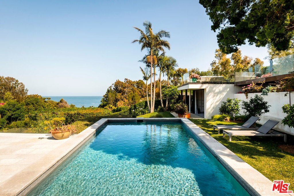 Malibu, California, 90265, United States, 7 Bedrooms Bedrooms, ,6.5 BathroomsBathrooms,Residential,Forsale,1922149