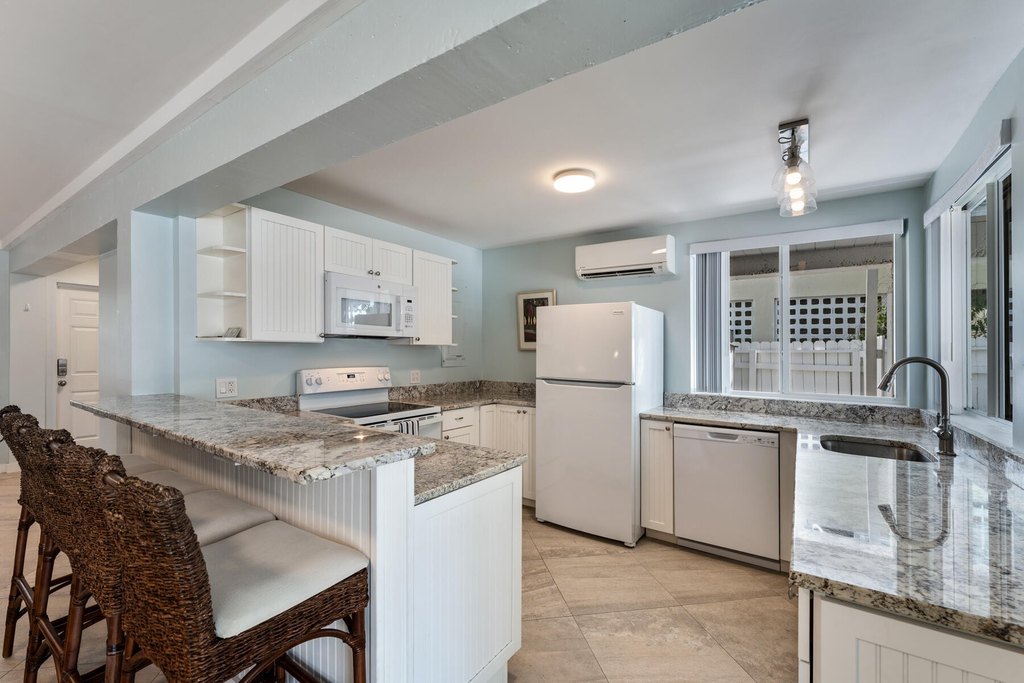 Plantation Key, Florida, 33036, United States, 4 Bedrooms Bedrooms, ,3 BathroomsBathrooms,Residential,Forsale,1971973