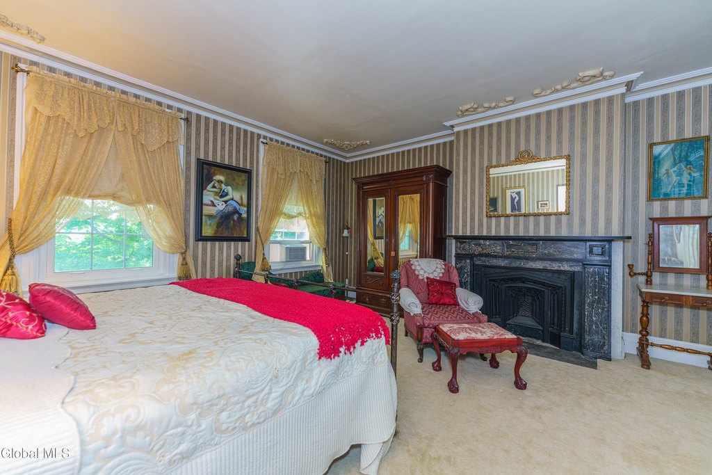 Schodack Landing, New York, 12156, United States, 7 Bedrooms Bedrooms, ,3 BathroomsBathrooms,Residential,Forsale,1953151