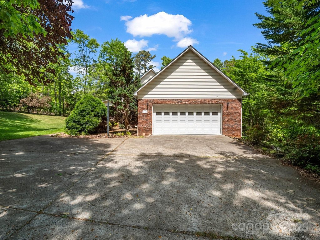 Rutherfordton, North Carolina, 28139, United States, 3 Bedrooms Bedrooms, ,2.5 BathroomsBathrooms,Residential,Forsale,1985987