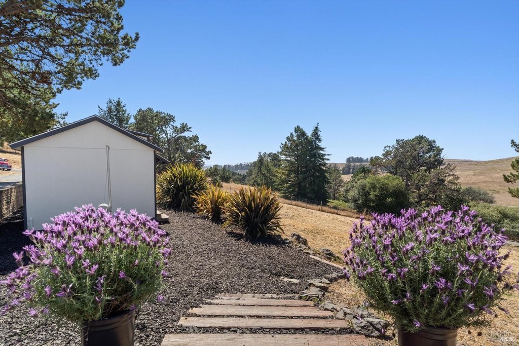 Petaluma, California, 94952, United States, 2 Bedrooms Bedrooms, ,3.5 BathroomsBathrooms,Residential,Forsale,1953134