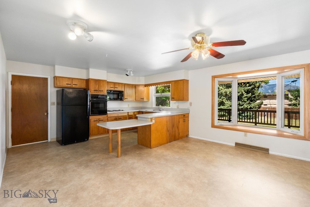 Bozeman, Montana, 59715, United States, 3 Bedrooms Bedrooms, ,1.5 BathroomsBathrooms,Residential,Forsale,1944333