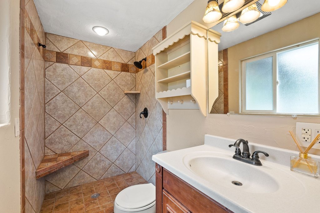 Bigfork, Montana, 59911, United States, 8 Bedrooms Bedrooms, ,6 BathroomsBathrooms,Residential,Forsale,1941190