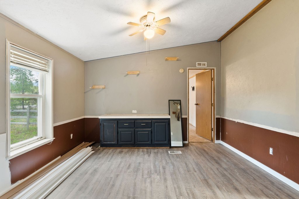 Bigfork, Montana, 59911, United States, 8 Bedrooms Bedrooms, ,6 BathroomsBathrooms,Residential,Forsale,1941190