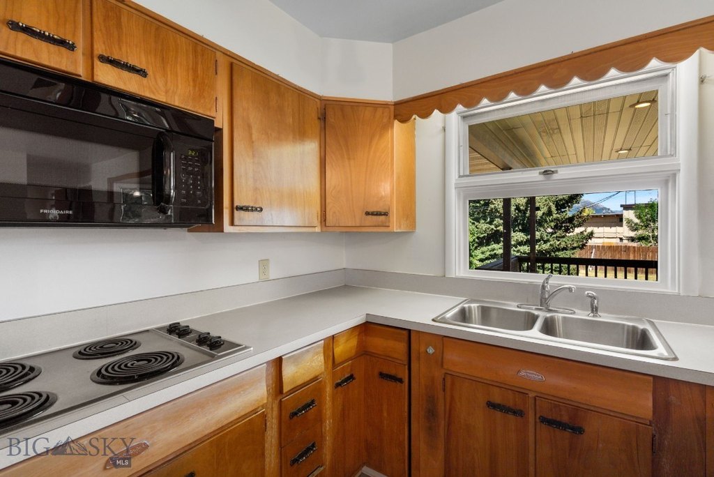 Bozeman, Montana, 59715, United States, 3 Bedrooms Bedrooms, ,1.5 BathroomsBathrooms,Residential,Forsale,1944333