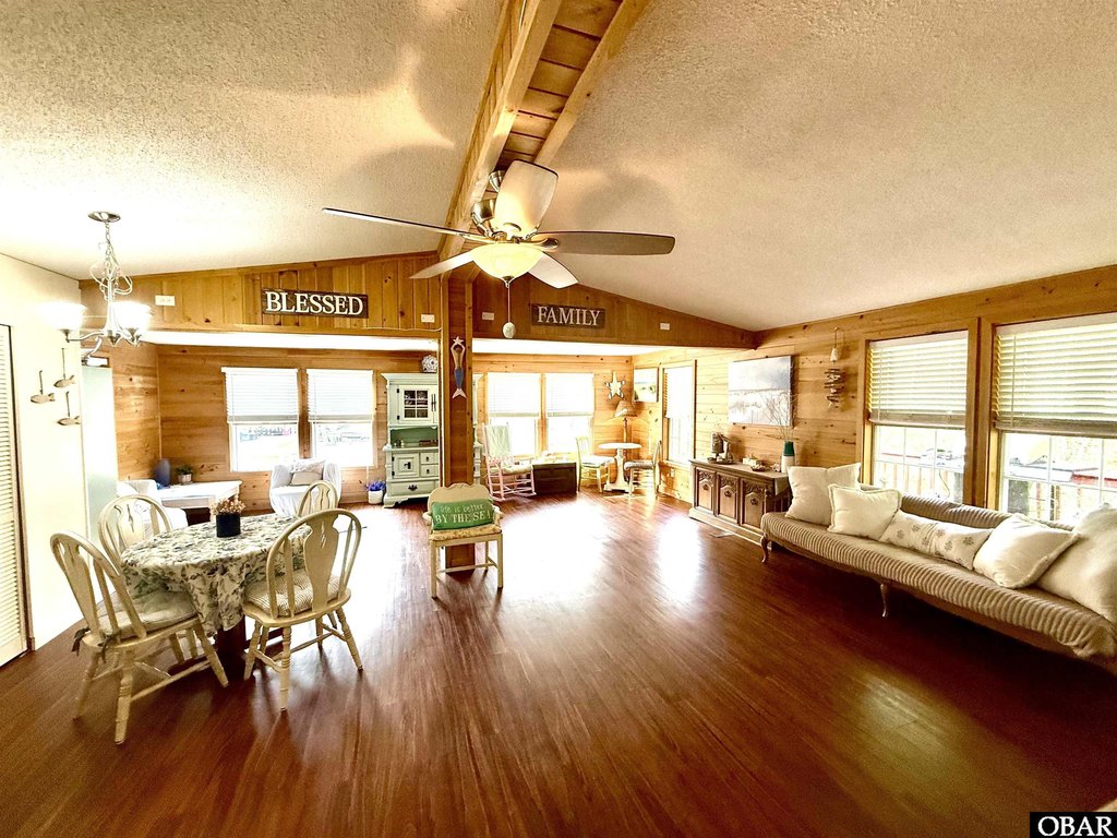 Kill Devil Hills, North Carolina, 27948, United States, 3 Bedrooms Bedrooms, ,1.5 BathroomsBathrooms,Residential,Forsale,1951919