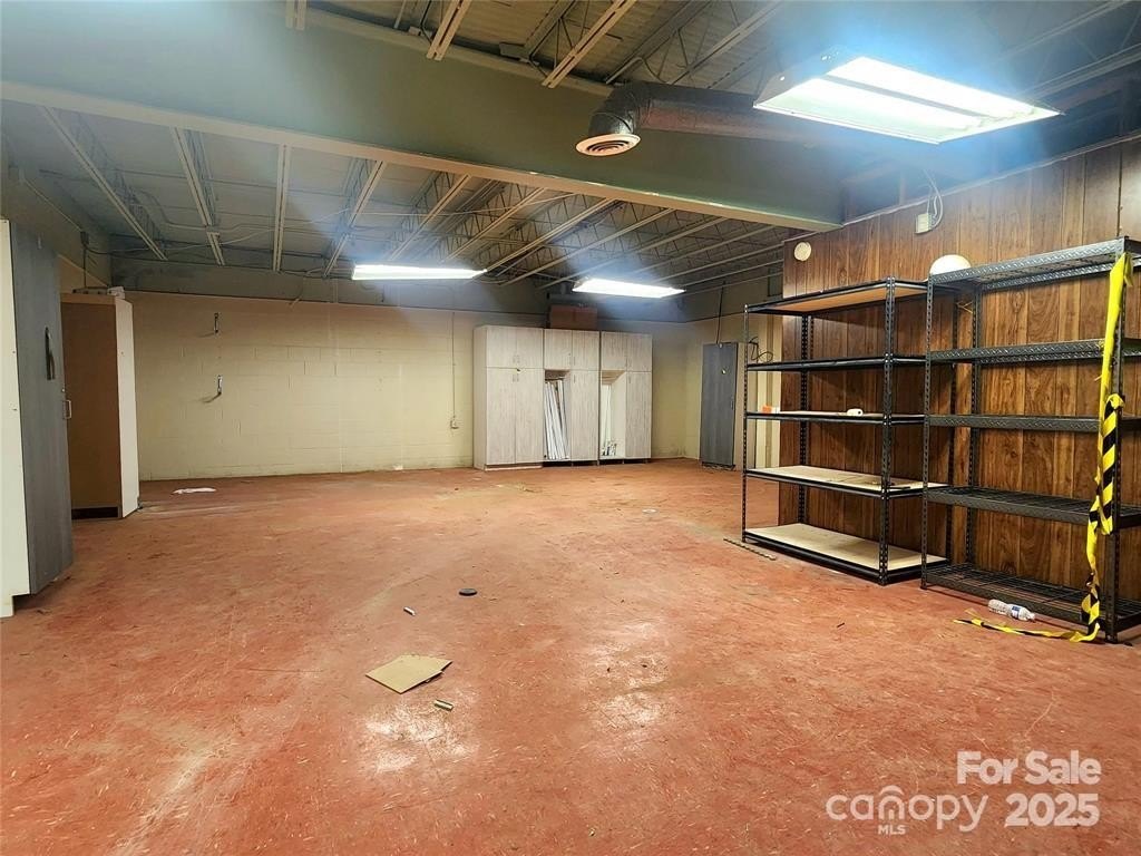 Gastonia, North Carolina, 28056, United States, ,5 BathroomsBathrooms,Residential,Forsale,1985972