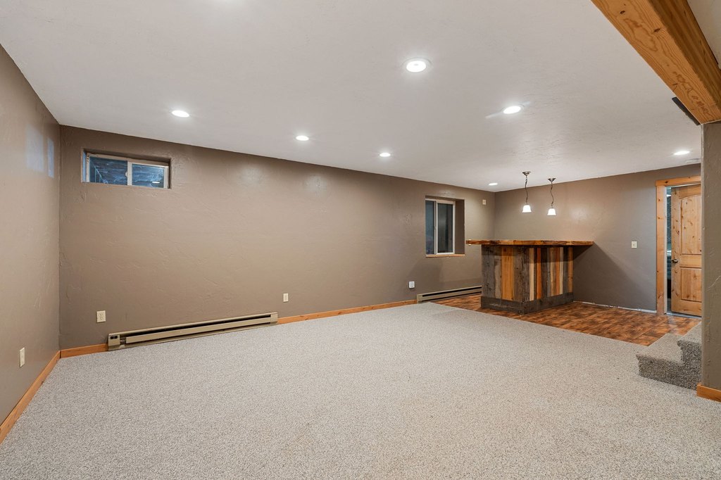 Bigfork, Montana, 59911, United States, 8 Bedrooms Bedrooms, ,6 BathroomsBathrooms,Residential,Forsale,1941190