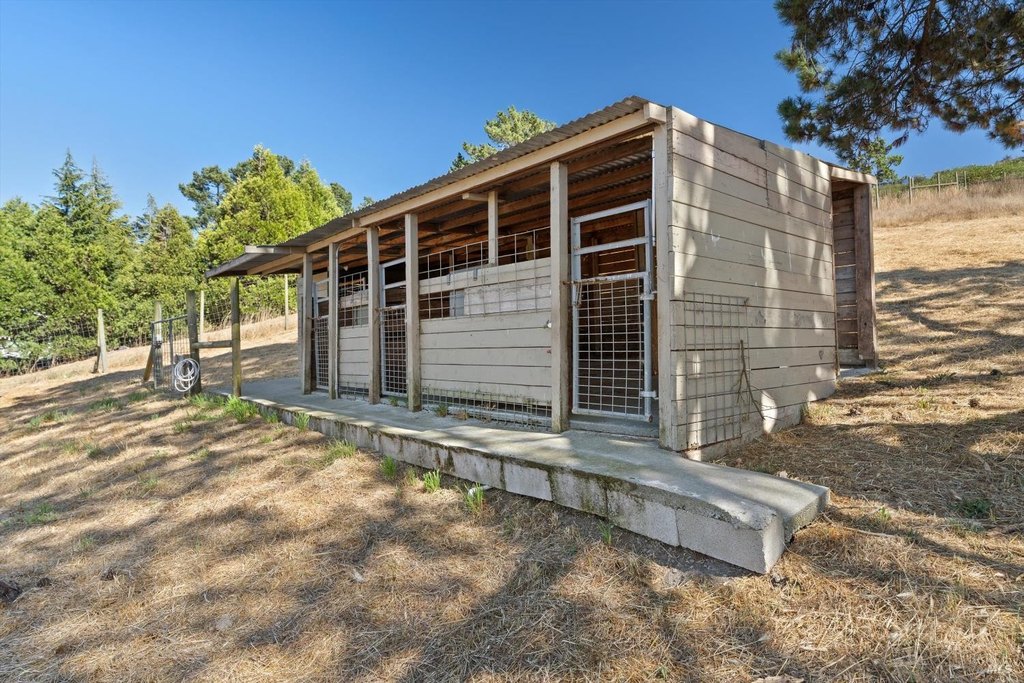 Petaluma, California, 94952, United States, 2 Bedrooms Bedrooms, ,3.5 BathroomsBathrooms,Residential,Forsale,1953134
