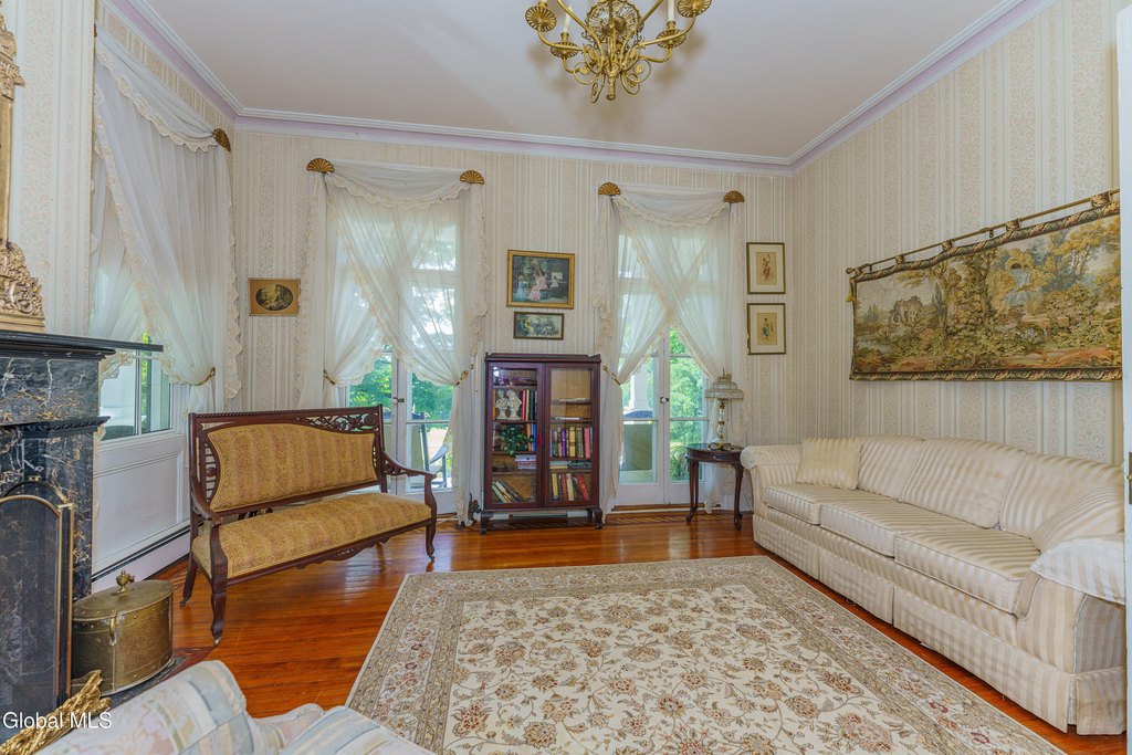 Schodack Landing, New York, 12156, United States, 7 Bedrooms Bedrooms, ,3 BathroomsBathrooms,Residential,Forsale,1953151