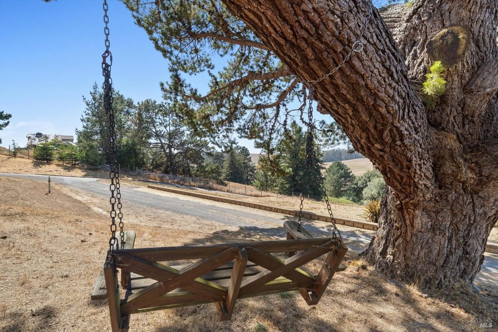 Petaluma, California, 94952, United States, 2 Bedrooms Bedrooms, ,3.5 BathroomsBathrooms,Residential,Forsale,1953134