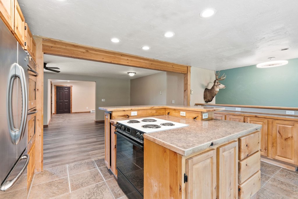 Bigfork, Montana, 59911, United States, 8 Bedrooms Bedrooms, ,6 BathroomsBathrooms,Residential,Forsale,1941190