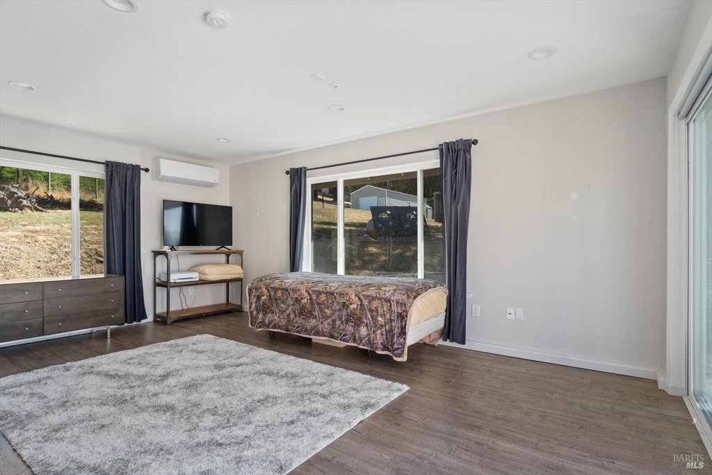 Petaluma, California, 94952, United States, 2 Bedrooms Bedrooms, ,3.5 BathroomsBathrooms,Residential,Forsale,1953134