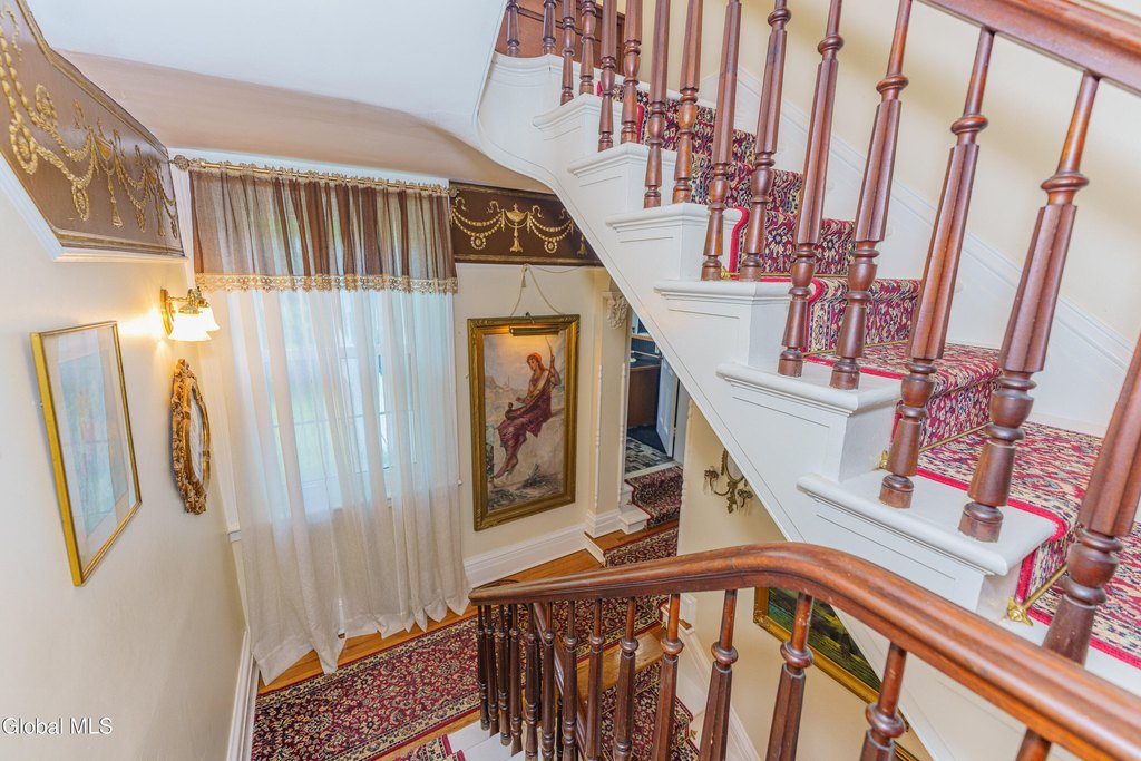 Schodack Landing, New York, 12156, United States, 7 Bedrooms Bedrooms, ,3 BathroomsBathrooms,Residential,Forsale,1953151
