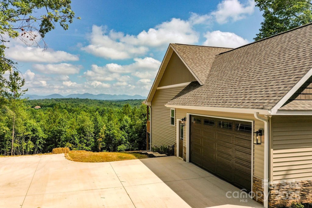 Rutherfordton, North Carolina, 28139, United States, 3 Bedrooms Bedrooms, ,2 BathroomsBathrooms,Residential,Forsale,1904894