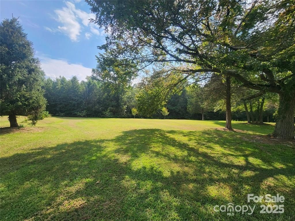 Gastonia, North Carolina, 28056, United States, ,5 BathroomsBathrooms,Residential,Forsale,1985972