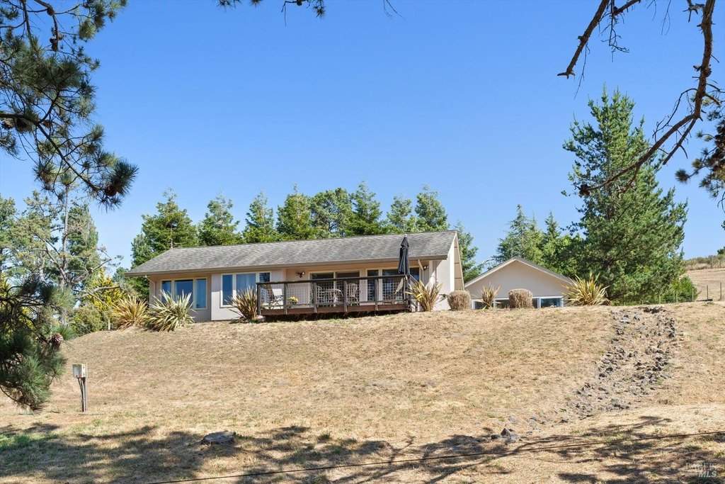 Petaluma, California, 94952, United States, 2 Bedrooms Bedrooms, ,3.5 BathroomsBathrooms,Residential,Forsale,1953134