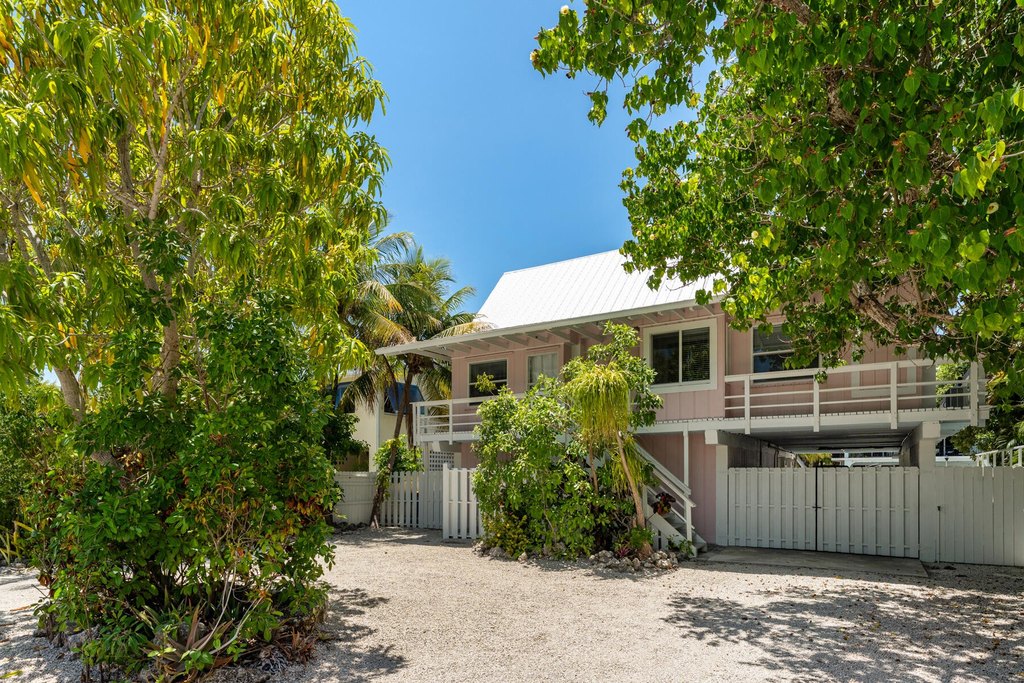 Plantation Key, Florida, 33036, United States, 4 Bedrooms Bedrooms, ,3 BathroomsBathrooms,Residential,Forsale,1971973