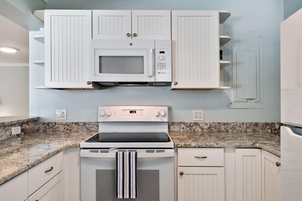 Plantation Key, Florida, 33036, United States, 4 Bedrooms Bedrooms, ,3 BathroomsBathrooms,Residential,Forsale,1971973