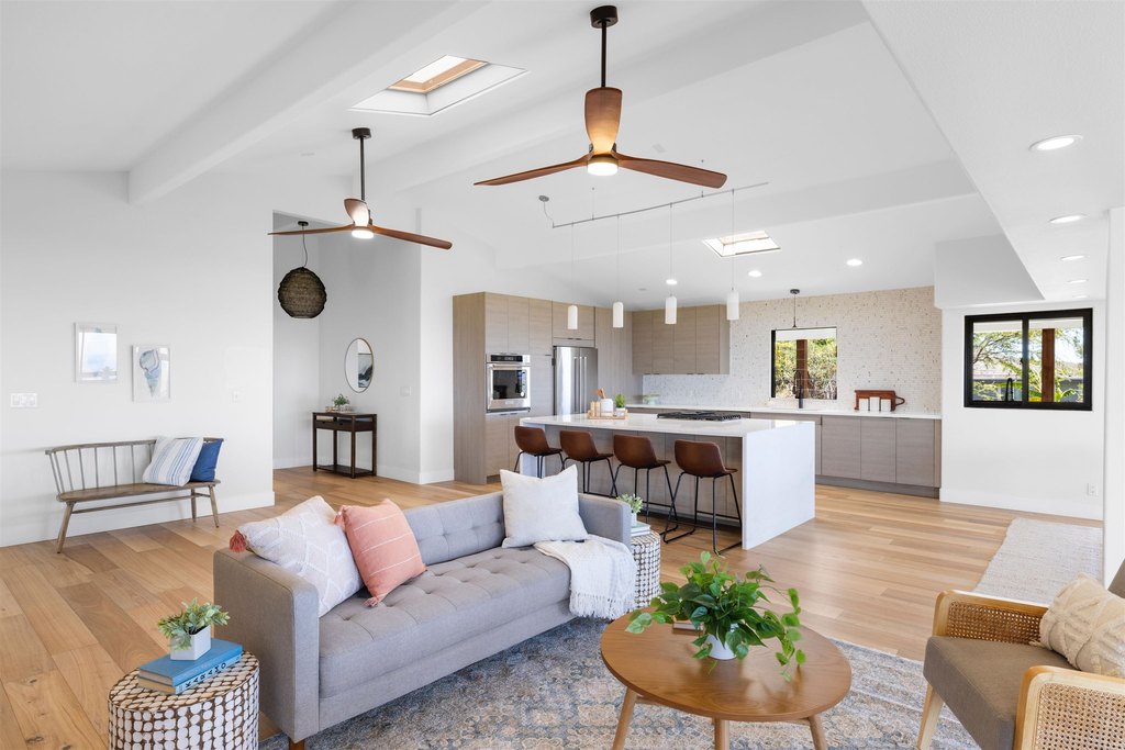 Kihei, Hawaii, 96753, United States, 5 Bedrooms Bedrooms, ,4 BathroomsBathrooms,Residential,Forsale,1944112