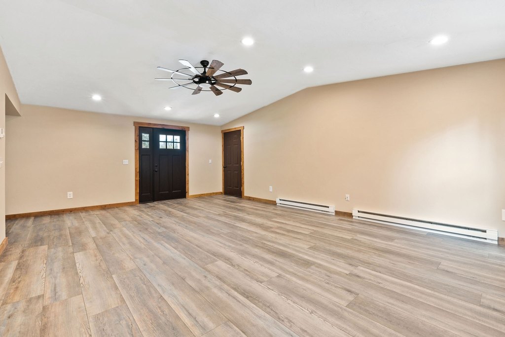 Bigfork, Montana, 59911, United States, 8 Bedrooms Bedrooms, ,6 BathroomsBathrooms,Residential,Forsale,1941190