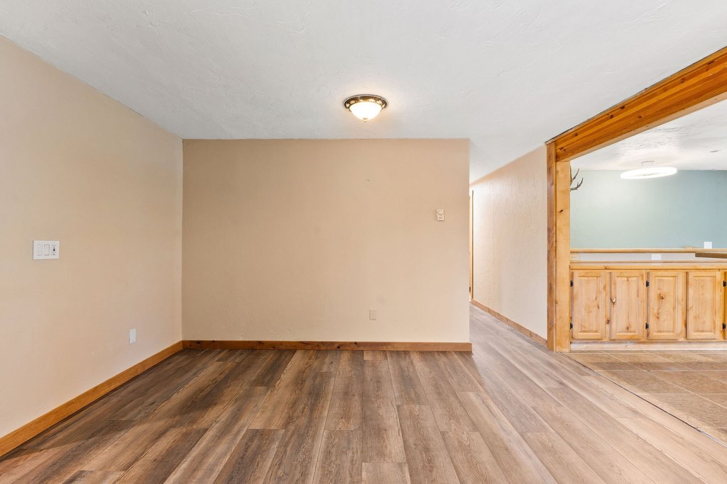 Bigfork, Montana, 59911, United States, 8 Bedrooms Bedrooms, ,6 BathroomsBathrooms,Residential,Forsale,1941190