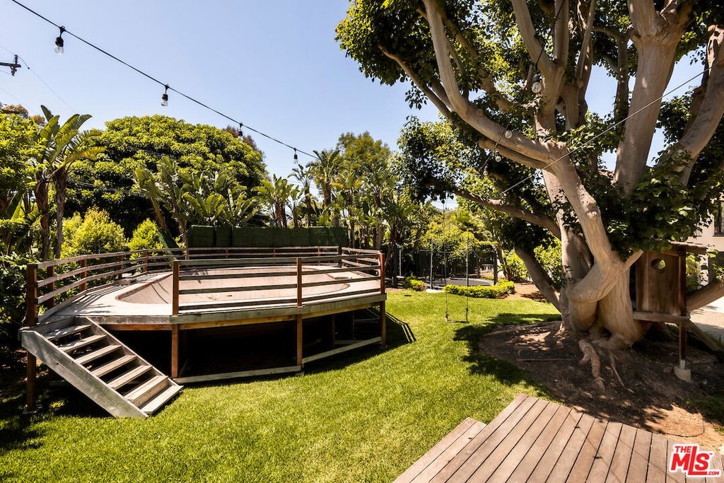 Malibu, California, 90265, United States, 7 Bedrooms Bedrooms, ,6.5 BathroomsBathrooms,Residential,Forsale,1922149