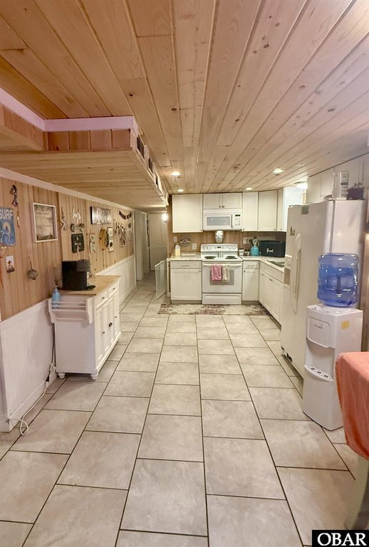 Kill Devil Hills, North Carolina, 27948, United States, 3 Bedrooms Bedrooms, ,1.5 BathroomsBathrooms,Residential,Forsale,1951919