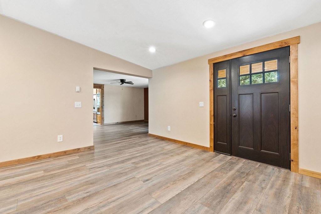Bigfork, Montana, 59911, United States, 8 Bedrooms Bedrooms, ,6 BathroomsBathrooms,Residential,Forsale,1941190