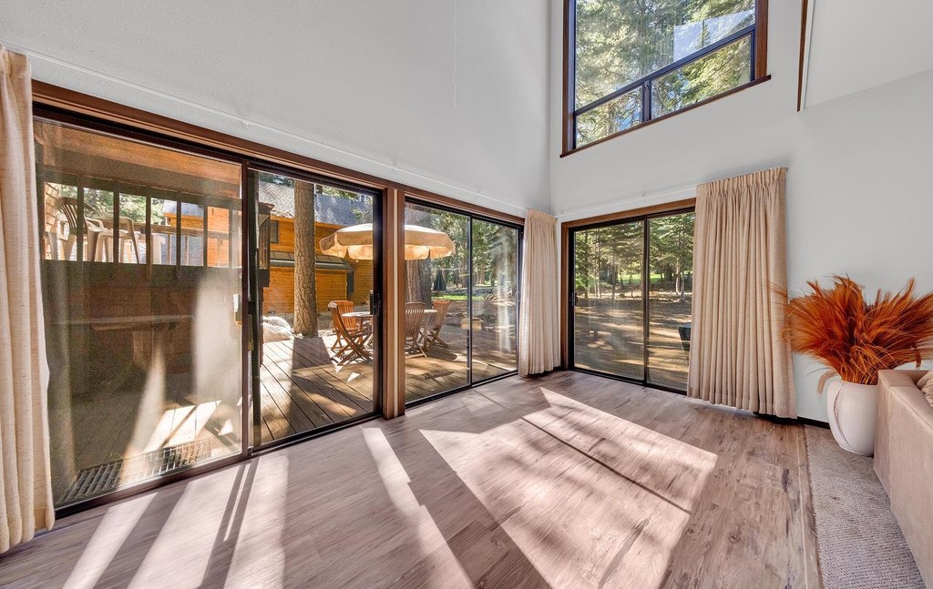 Lake Almanor West, California, 96020, United States, 3 Bedrooms Bedrooms, ,2 BathroomsBathrooms,Residential,Forsale,1993795