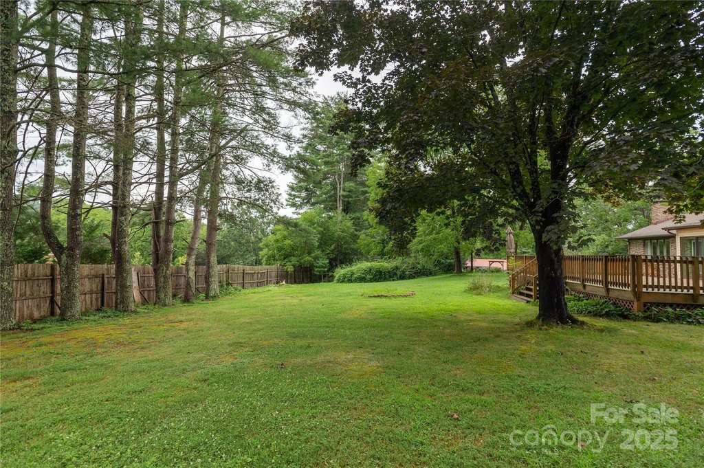 Hendersonville, North Carolina, 28791, United States, 3 Bedrooms Bedrooms, ,2 BathroomsBathrooms,Residential,Forsale,1946461